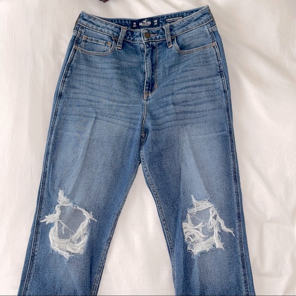 Ultra High-Rise Mom Jean - Picture 2 of 3